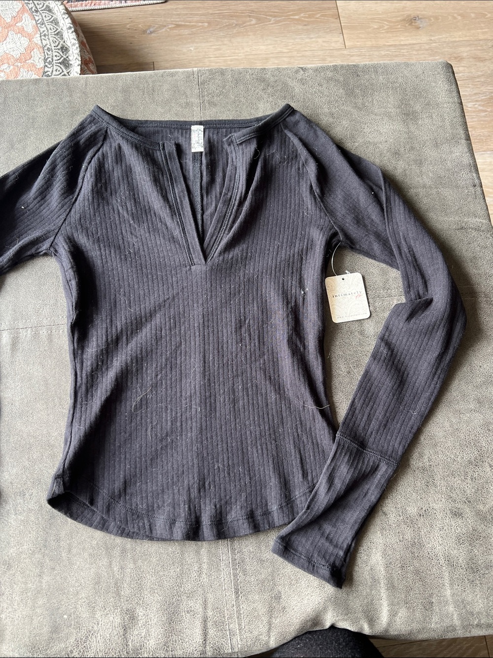 NWT! WMNS. Free People Black Ribbed Long-Sleeve V-Notch Top. XS.